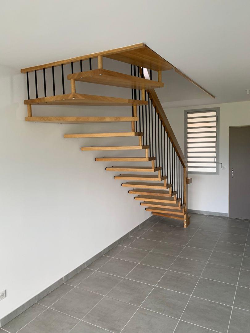 Escalier suspendu en bois -Optima - Treppenmeister